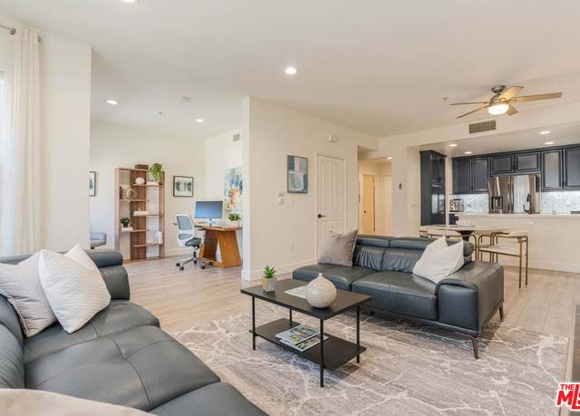 Property at 6020 Seabluff Dr #409, Playa Vista, CA 90094, 2 beds, 2.5 baths