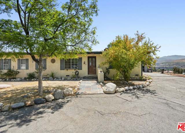 Property at 27420 Homyr Pl, Canyon Country, CA 91351, 3 beds, 2 baths