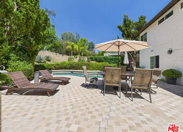 Property at 26065 Redbluff Dr, Calabasas, CA 91302, 4 beds, 3 baths