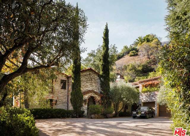 Property at 9606 Heather Rd, Beverly Hills, CA 90210, 7 beds, 10.5 baths