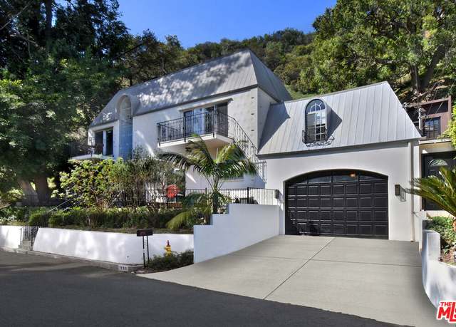 Property at 1839 N Beverly Dr, Beverly Hills, CA 90210, 4 beds, 4 baths