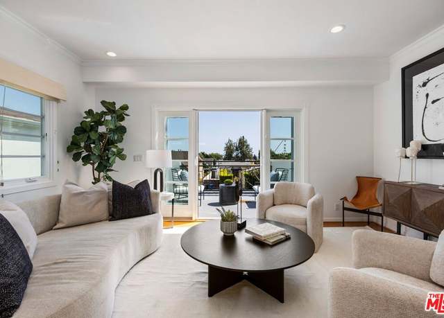 Property at 10759 Ashton Ave, Los Angeles, CA 90024, 3 beds, 3.5 baths