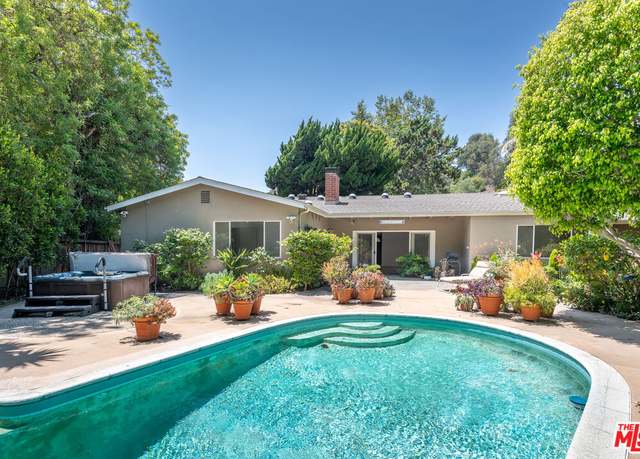 Property at 1350 Jonesboro Dr, Los Angeles, CA 90049, 5 beds, 3 baths