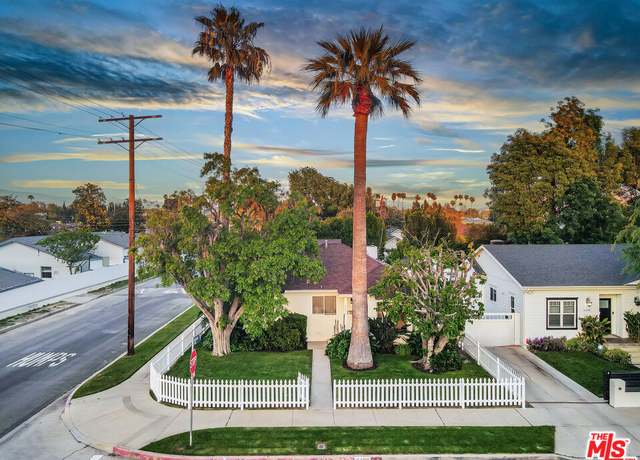 Property at 4476 Calhoun Ave, Sherman Oaks, CA 91423, 3 beds, 3 baths