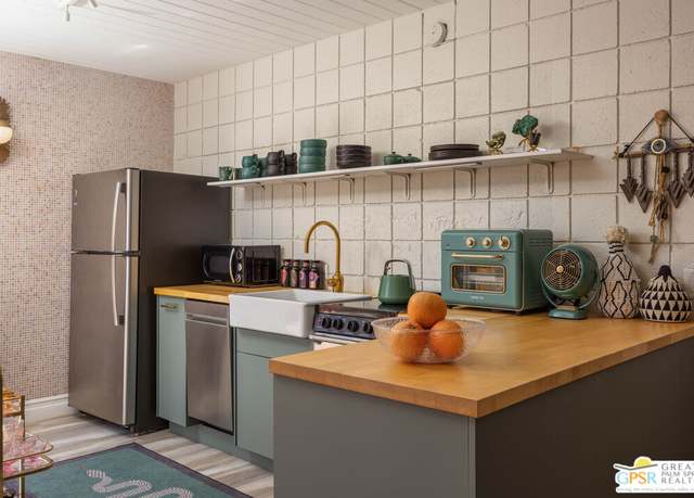 Property at 1111 E Palm Canyon Dr #365, Palm Springs, CA 92264, 1 bed, 1 bath