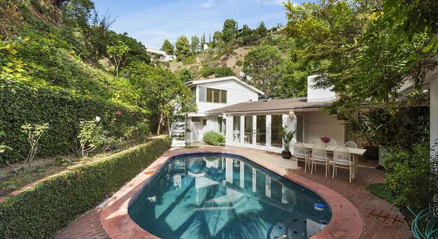 Photo of 2133 El Roble Ln, Beverly Hills, CA 90210
