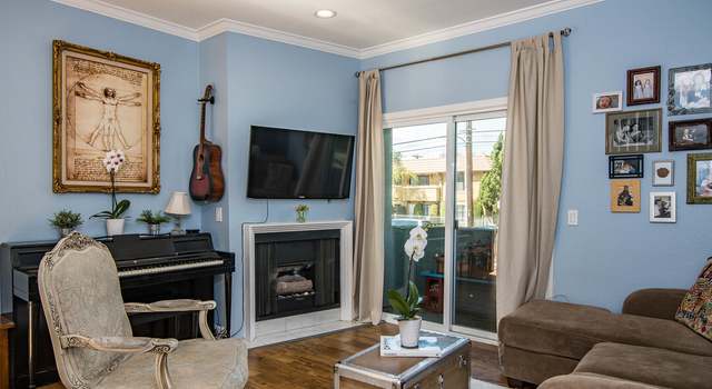 Photo of 10926 Moorpark St #2, Toluca Lake, CA 91602