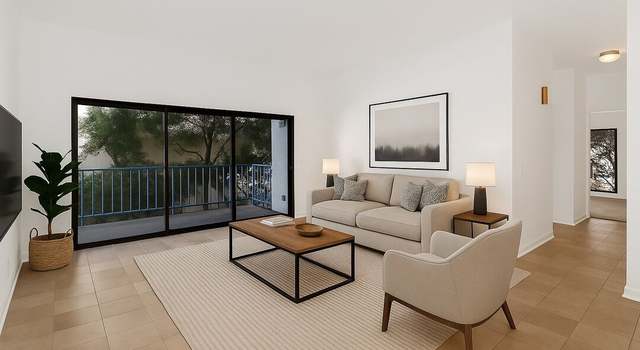 Photo of 8324 Regents Rd Unit 3O, San Diego, CA 92122
