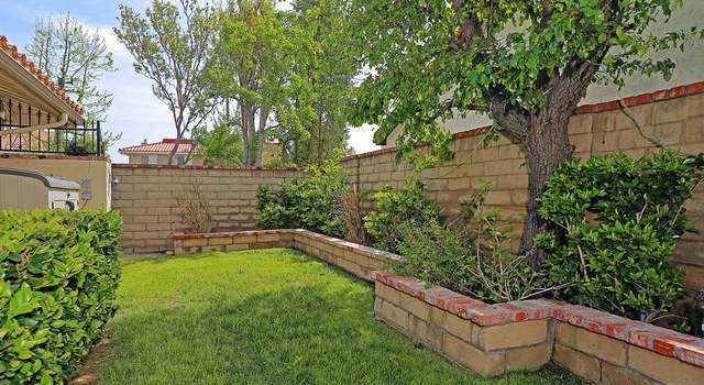 Photo of 19469 Twin Hills Pl, Northridge, CA 91326