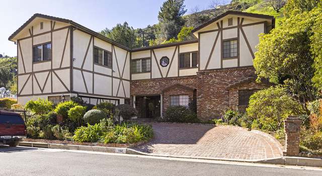 Photo of 1937 N Beverly Dr, Beverly Hills, CA 90210