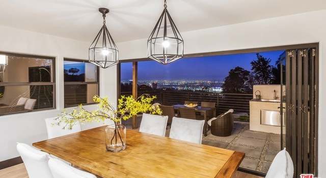 Photo of 2835 Oak Point Dr, Los Angeles, CA 90068