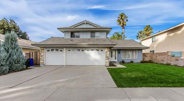 Photo of 19619 Drycliff St, Canyon Country, CA 91351