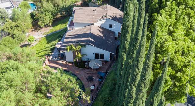 Photo of 17201 Oak View Dr, Encino, CA 91316