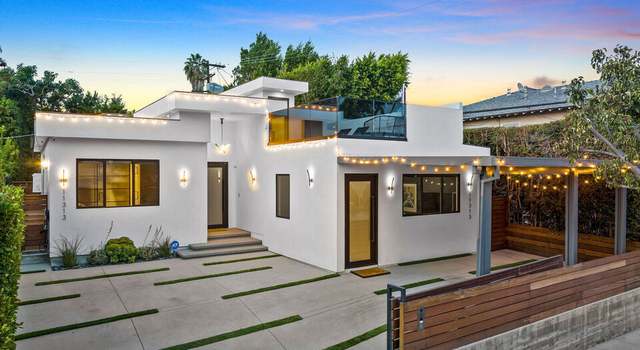 Photo of 11313 Homedale St, Los Angeles, CA 90049