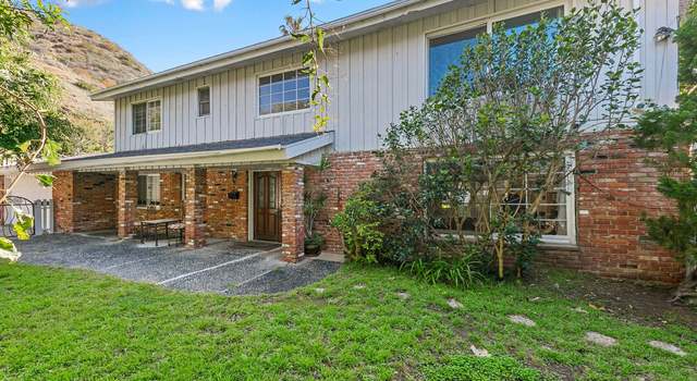 Photo of 30602 Vista Sierra Dr, Malibu, CA 90265