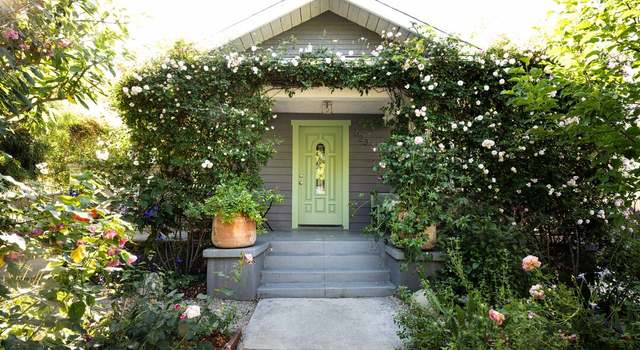 Photo of 623 Rosemont Ave, Los Angeles, CA 90026