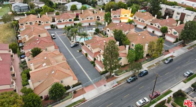 Photo of 5906 Etiwanda Ave #17, Tarzana, CA 91356