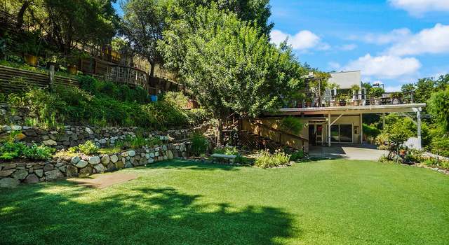 Photo of 31410 Lobo Canyon Rd, Agoura Hills, CA 91301