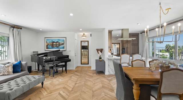 Photo of 3756 Lockland Dr Unit D, Los Angeles, CA 90008