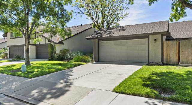 Photo of 16824 Shinedale Dr, Canyon Country, CA 91387