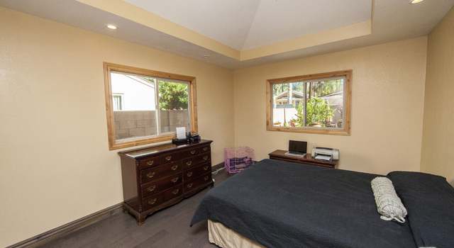 Photo of 20920 Costanso St, Woodland Hills, CA 91364