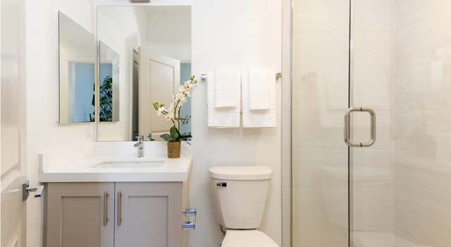 Photo of 10710 W Bloomfield St #6, Los Angeles, CA 91602