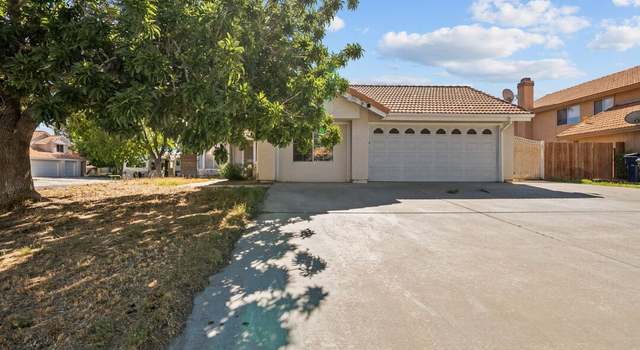 Photo of 43748 Rialto Dr, Lancaster, CA 93535