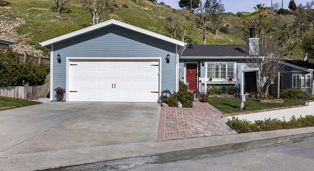 Photo of 20135 Canyon View Dr, Canyon Country, CA 91351