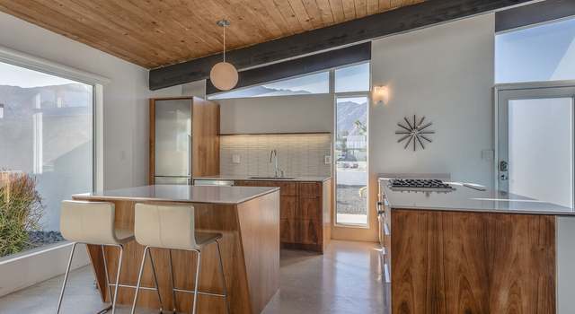 Property at 2828 N Sunnyview Dr, Palm Springs, CA 92262, 3 beds, 2 baths