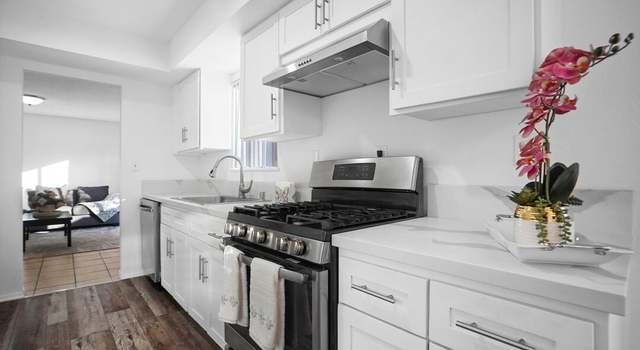 Photo of 9946 Owensmouth Ave #11, Chatsworth, CA 91311