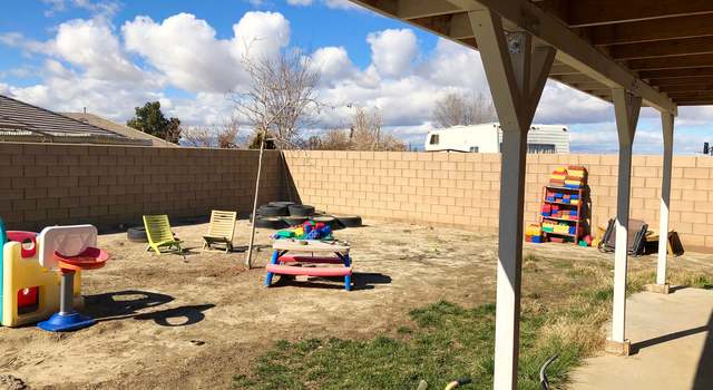 Photo of 45747 Palm Ln, Lancaster, CA 93535