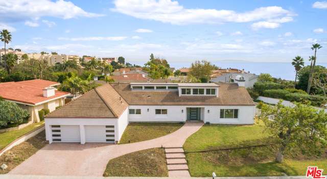 Photo of 3536 Malibu Country Dr, Malibu, CA 90265