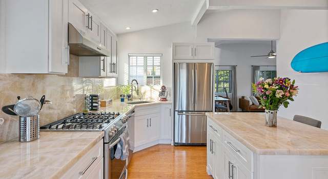 Photo of 2111 Blossom Ln, Redondo Beach, CA 90278