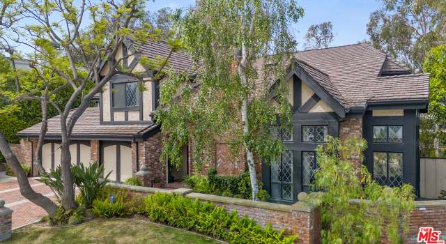 Photo of 3192 Toppington Dr, Beverly Hills, CA 90210