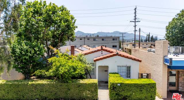 Photo of 1422 W Glenoaks Blvd, Glendale, CA 91201
