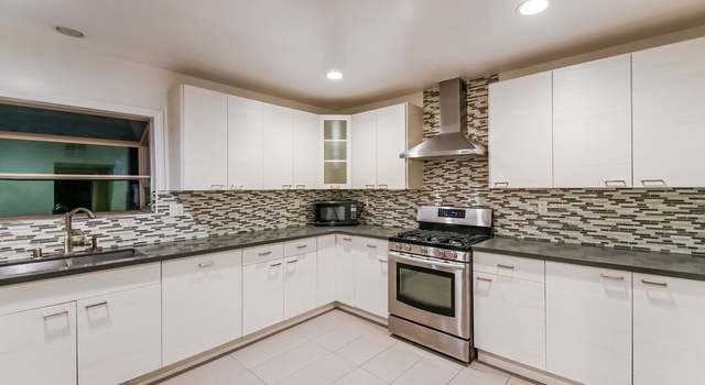 Photo of 5211 Baza Ave, Woodland Hills, CA 91364