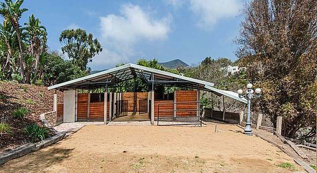 Photo of 29517 Harvester Rd, Malibu, CA 90265