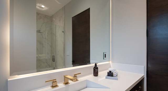 Photo of 2371 Achilles Dr, Los Angeles, CA 90046