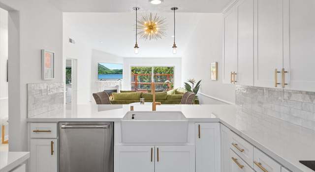 Photo of 229 Villa Point Dr, Newport Beach, CA 92660