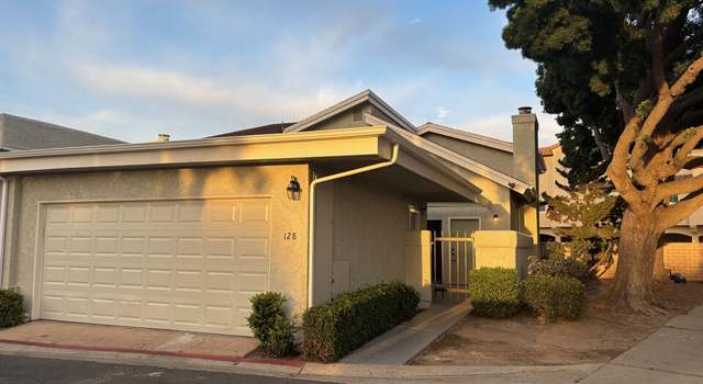 Photo of 128 Royal Ln, Santa Maria, CA 93454