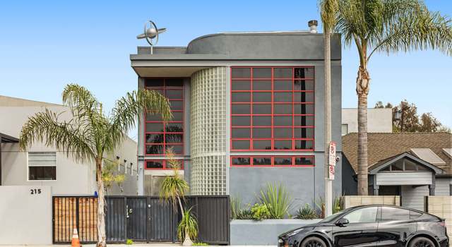 Photo of 217 Windward Ave, Venice, CA 90291