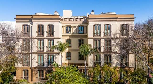 Photo of 132 S Crescent Dr #301, Beverly Hills, CA 90212
