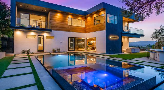 Photo of 3924 Sapphire Dr, Encino, CA 91436