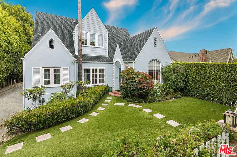Photo of 9025 Ashcroft Ave West Hollywood, CA 90048