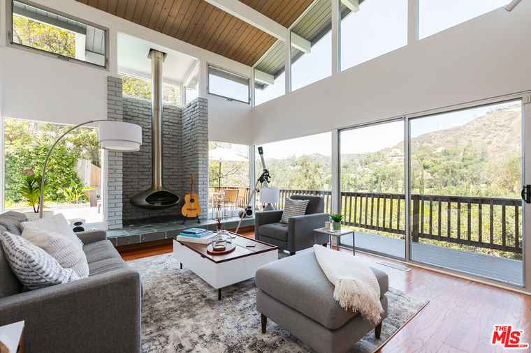 Photo of 3149 Charing Cross Pl Glendale, CA 91206