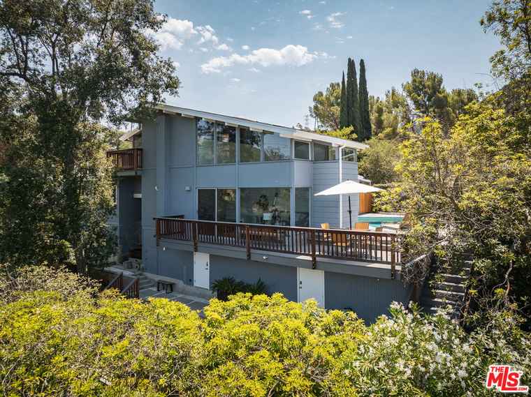 Photo of 3149 Charing Cross Pl Glendale, CA 91206