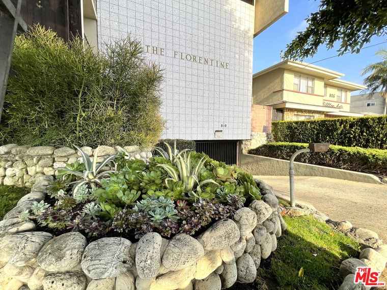 Photo of 810 Edgewood St #103 Inglewood, CA 90302