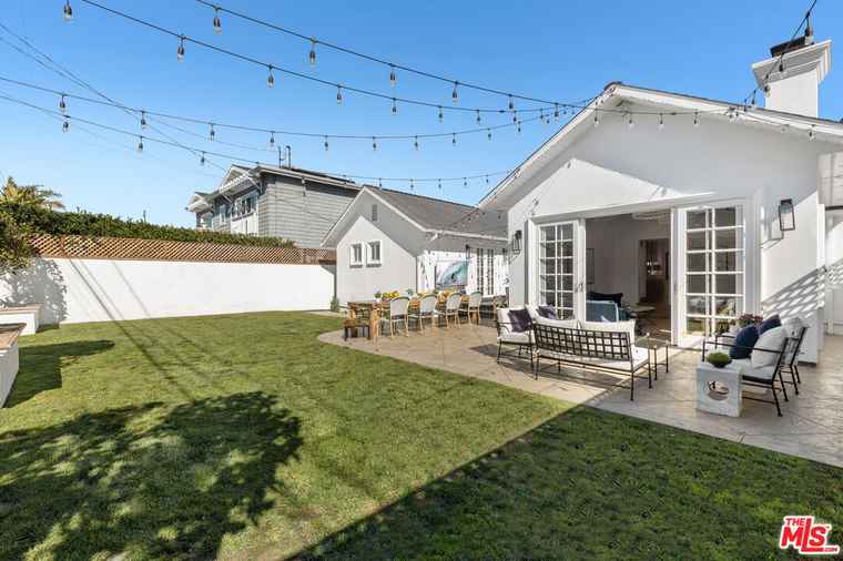 Photo of 1505 Wendy Way Manhattan Beach, CA 90266