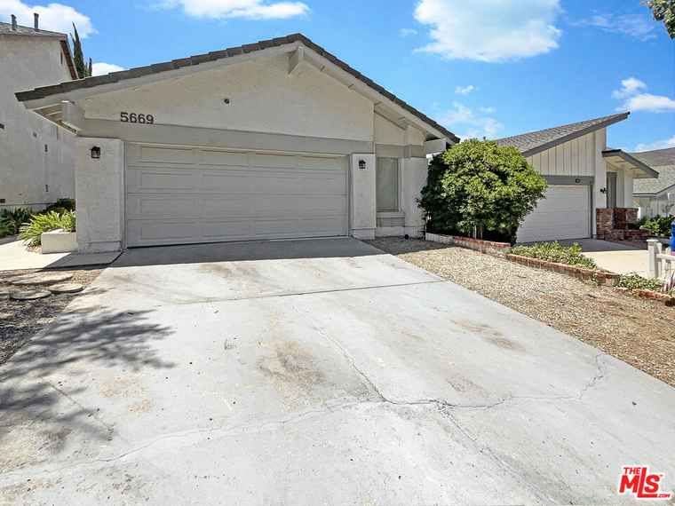 Photo of 5669 Lake Lindero Dr Agoura Hills, CA 91301