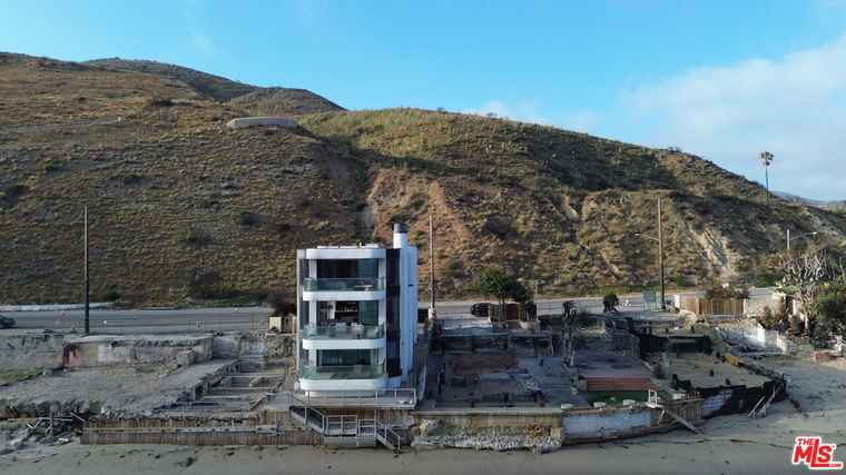 Photo of 18860 Pacific Coast Hwy Malibu, CA 90265
